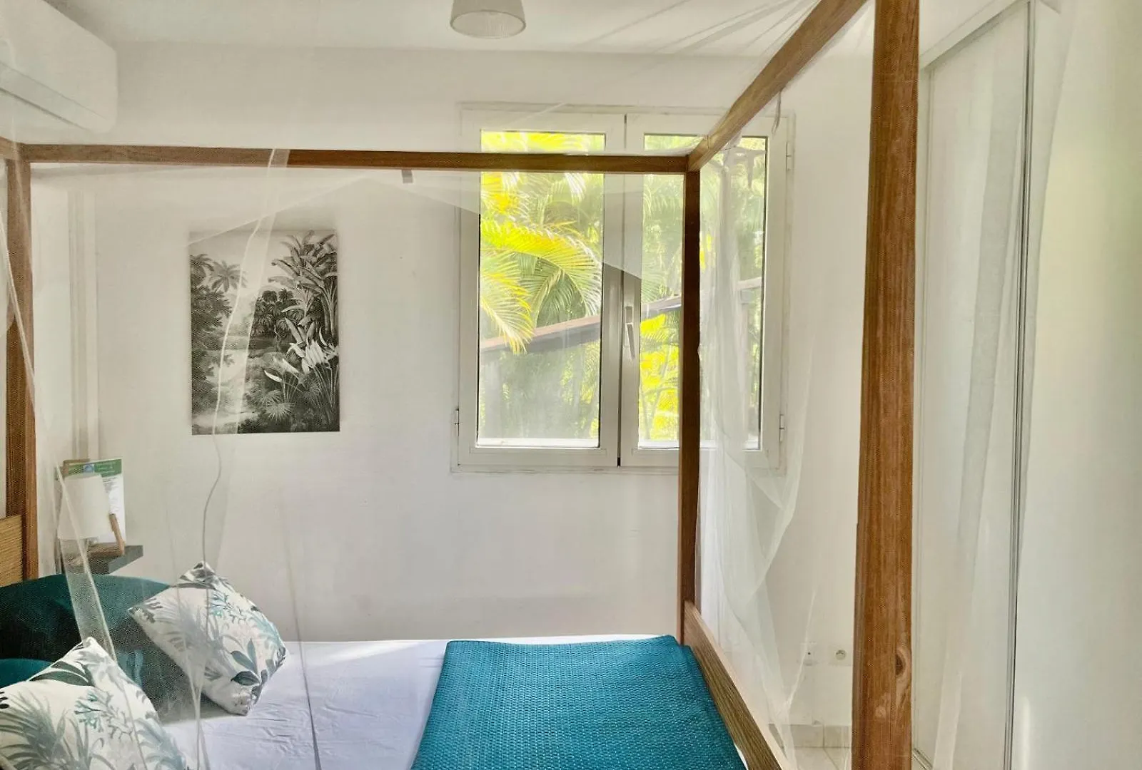 Charmante Villa Avec Acces Direct A La Mer Sainte-Rose Holiday home